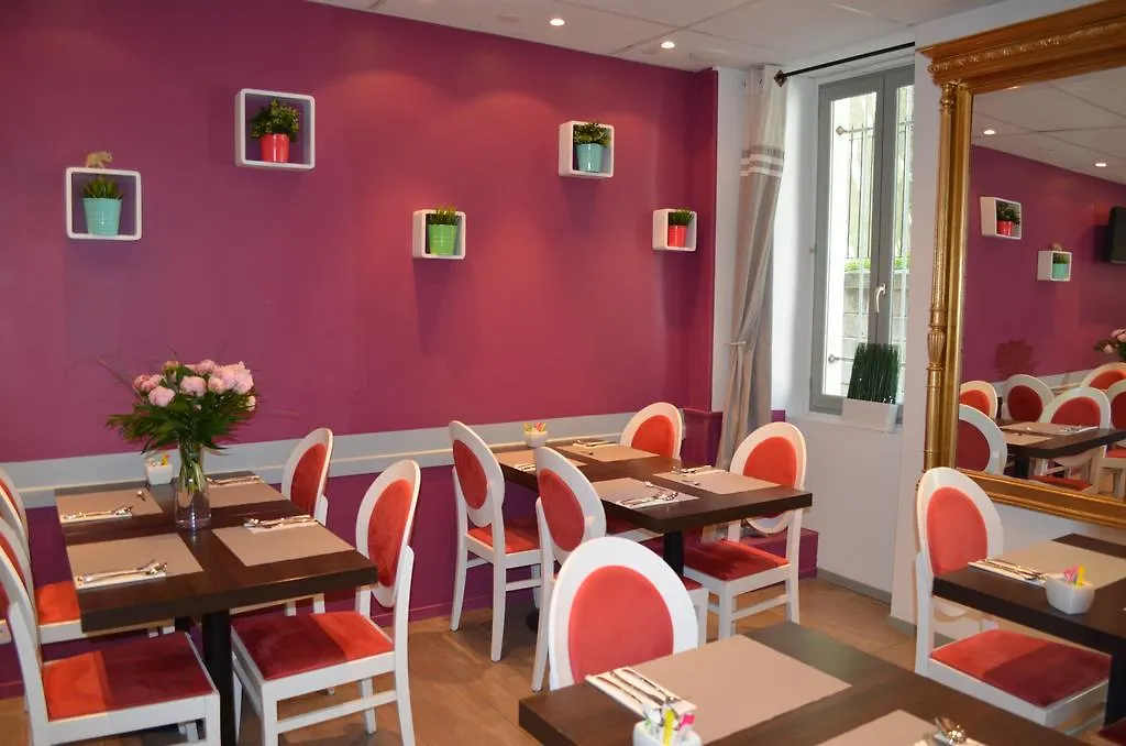 Hotel Les Corps Saints-1