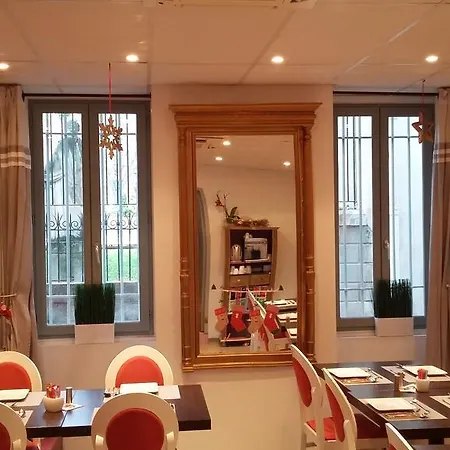 Hotel Les Corps Saints-2